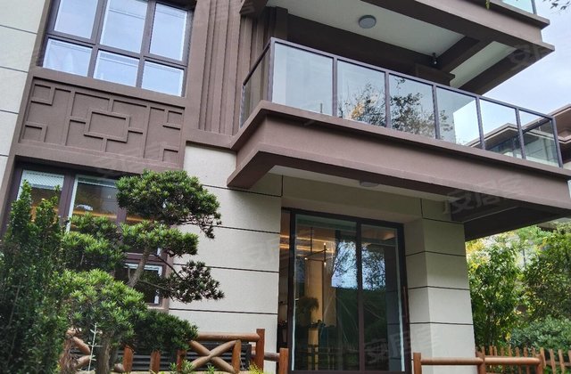 南通房产网>南通小区>港闸小区>永兴小区>万濠山庄(别墅)>