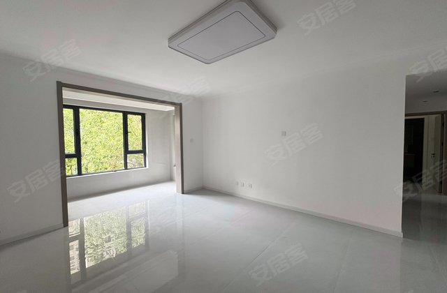 云峰中央公园3室2厅125㎡61万二手房图片