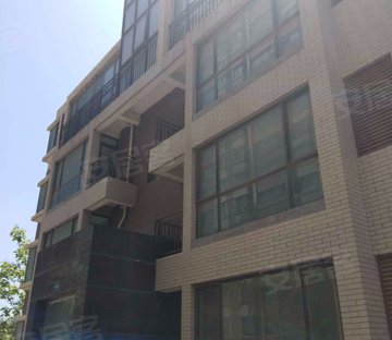 森林公园美林湾 小区直达森林公园,价格包车位,储藏室