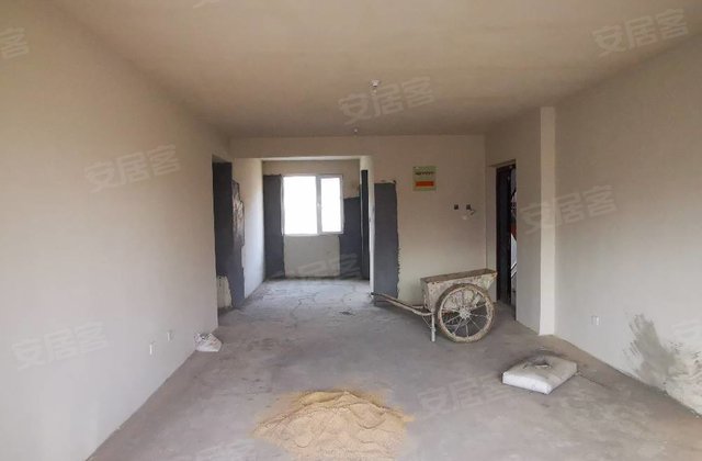 明湖豪庭3室2厅148㎡99.9万二手房图片
