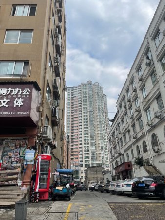 建行大楼(瑞安)2室1厅1卫146.84㎡东西158万