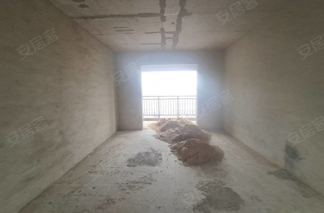 惠华佳苑3室2厅149㎡59.8万二手房图片