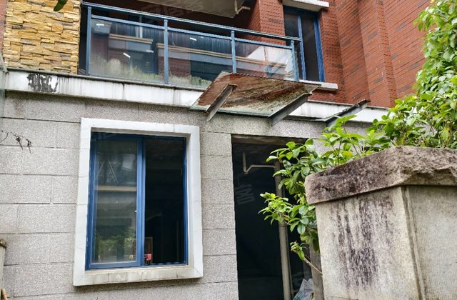 永安山庄4室2厅248㎡158万二手房图片