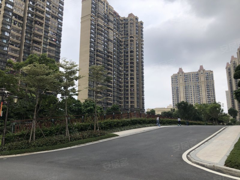 雅居乐花园新地