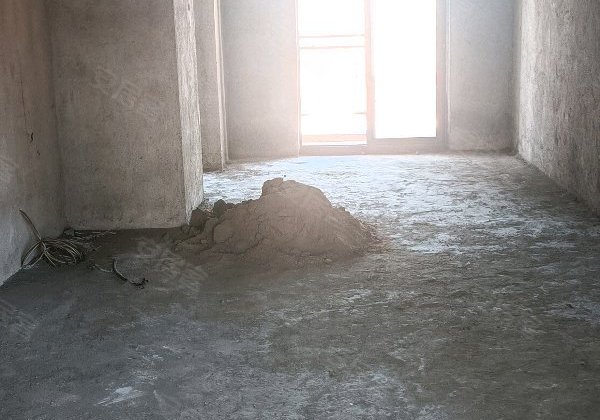 伴山公馆3室2厅131㎡58.8万二手房图片