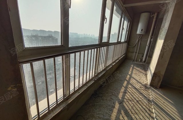 佳和雅园3室2厅138㎡90万二手房图片