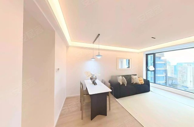 苏州河畔明星楼盘，业主出国房屋急售拎包入住一线河景，商圈成熟
