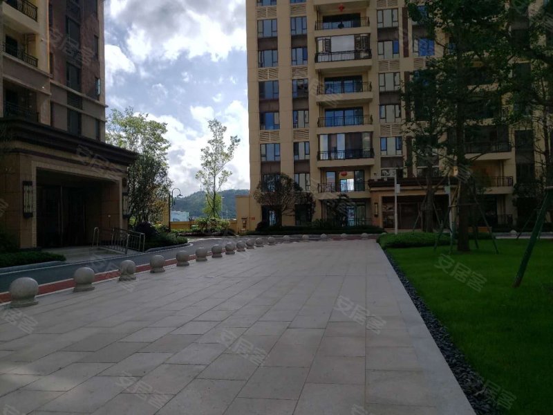 碧桂园西南上城澜山府