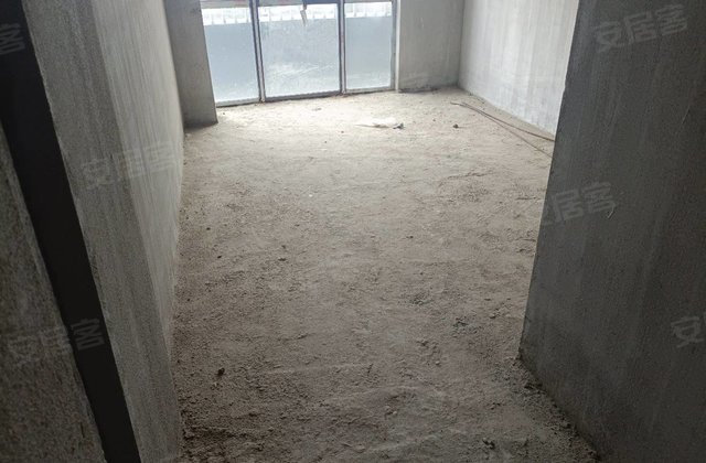 春龙金色海岸6室2厅286㎡248万二手房图片