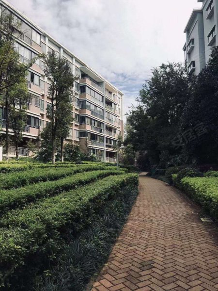 白龙潭俊园淏园