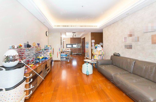 万科城花新园3室2厅111.9㎡750万二手房图片