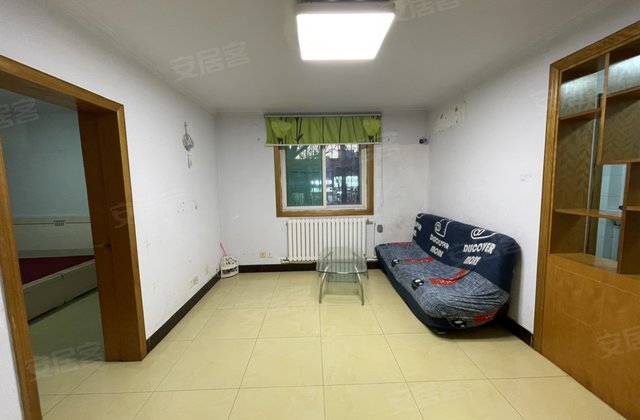 大学生公寓2室2厅70㎡50万二手房图片