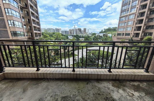 万象江山4室2厅168㎡121.8万二手房图片