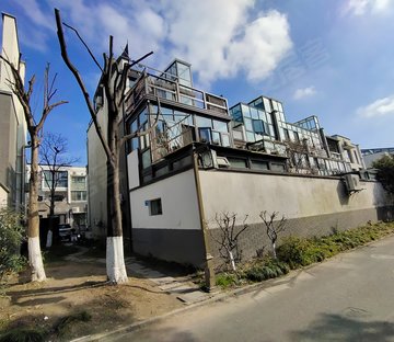 绿地21城e区(别墅) 低密宜居 南进门北花园带地下室