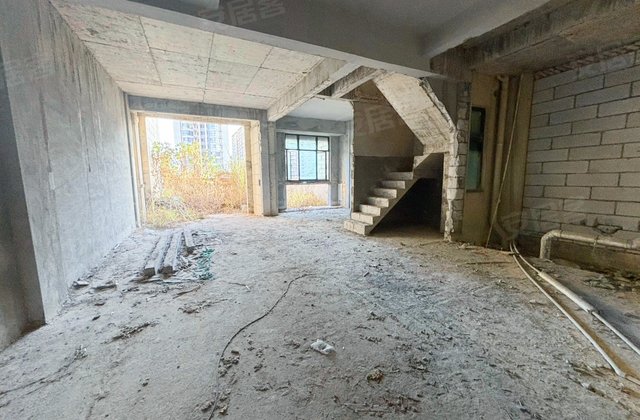 雅居乐御宾府5室2厅133㎡175万二手房图片