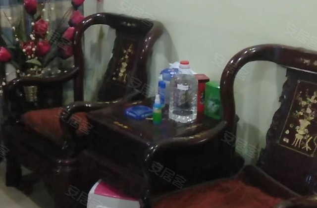 龙腾小区3室1厅86.6㎡20万二手房图片