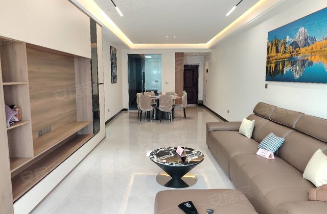 学府一号3室2厅115㎡65万二手房图片