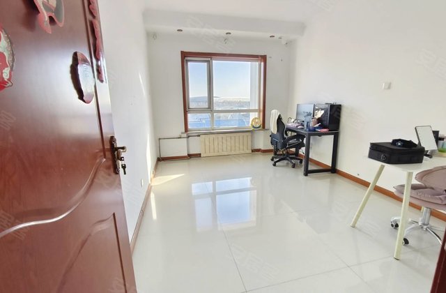 金瀚家园3室2厅132㎡45万二手房图片