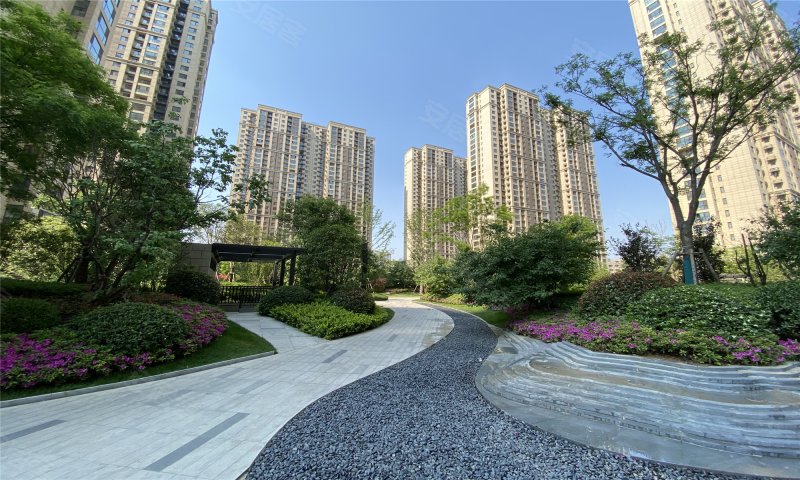 绿都紫荆华庭晴园