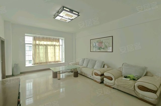 汇龙花园4室2厅152㎡59.8万二手房图片