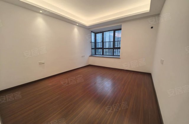 新力帝泊湾3室2厅129.9㎡77.6万二手房图片