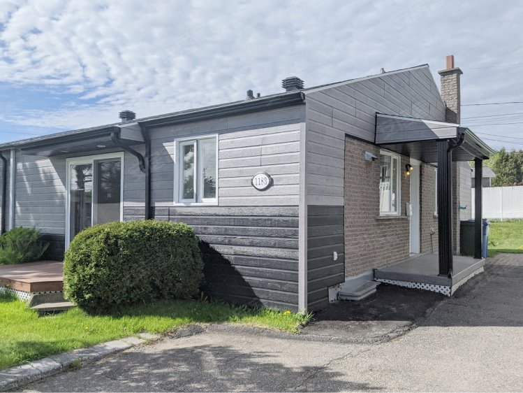 加拿大约¥69万House for sale, 1183 Rue des Peupliers, La Baie, Q二手房公寓图片