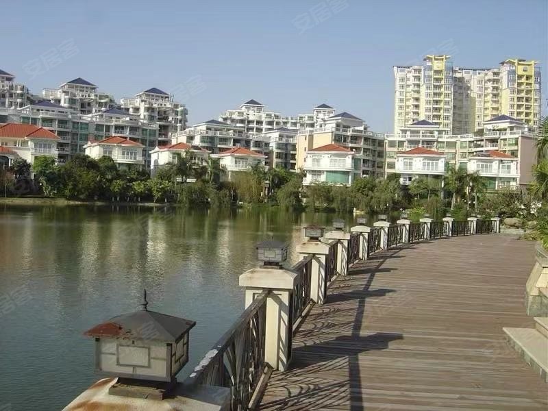 帝豪碧湖花园3室1厅2卫送家具房东直卖