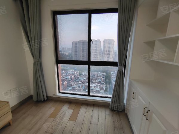 南面 排,中高层,精装修,满两年,瑞景华府二手房,130万,3室2厅,1卫,92