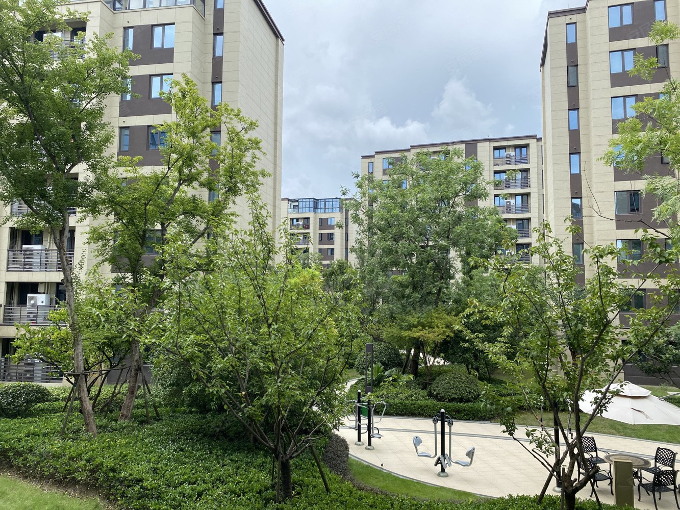 绍兴房产网>绍兴二手房>越城二手房>市区环内二手房>金茂逸墅>