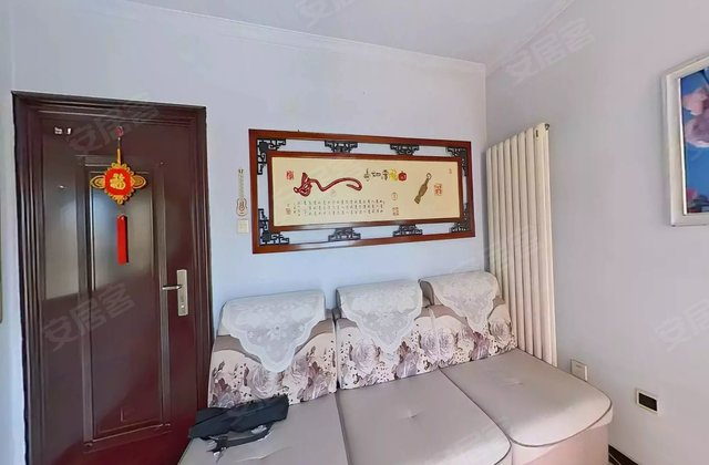 中央大道1室1厅51㎡24万二手房图片