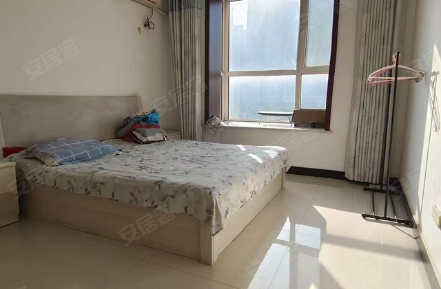 书香华庭3室2厅116㎡40万二手房图片