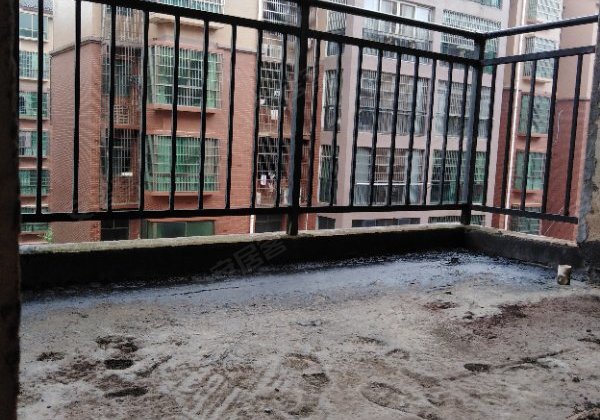 帝煌山庄4室2厅168.98㎡39万二手房图片