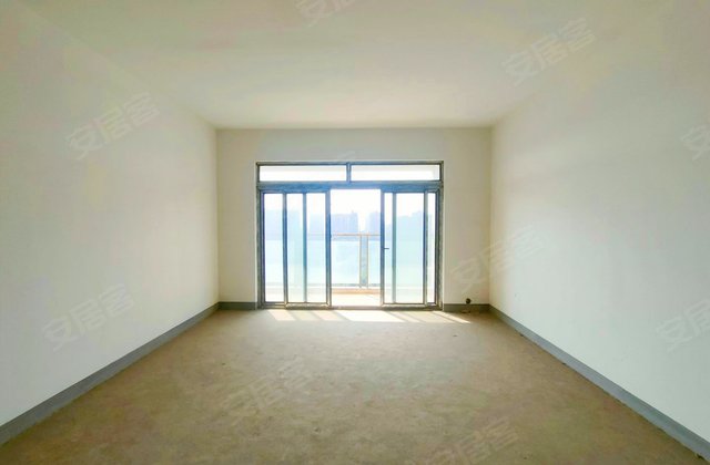 莲花半岛4室2厅182㎡148万二手房图片