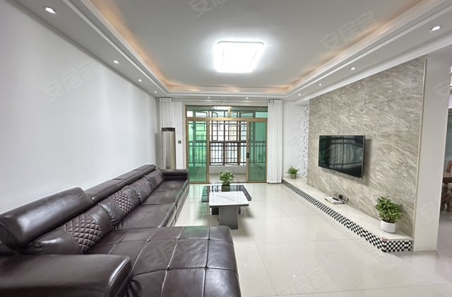 湘水明珠3室2厅129.45㎡56.8万二手房图片