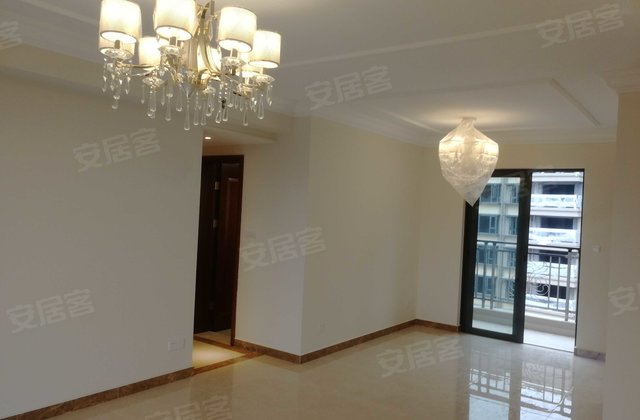 恒大帝景4室2厅131.35㎡68.8万二手房图片