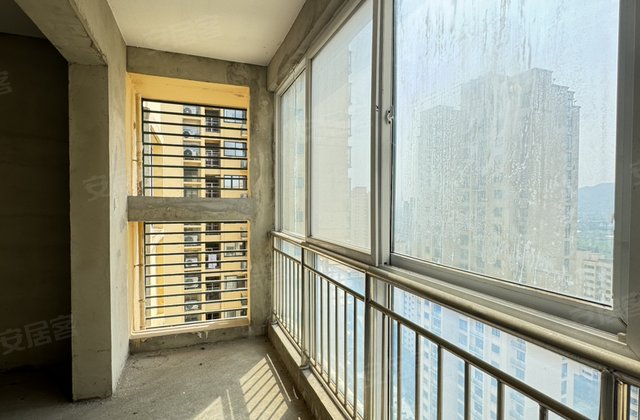 悦景湾3室2厅123.71㎡42.3万二手房图片