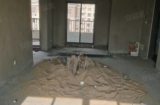郡城龙泉湾3室2厅150㎡119万二手房图片