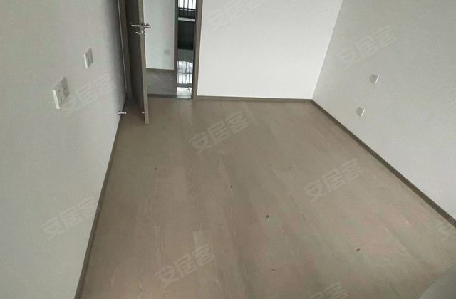 时代都会3室2厅152㎡198万二手房图片
