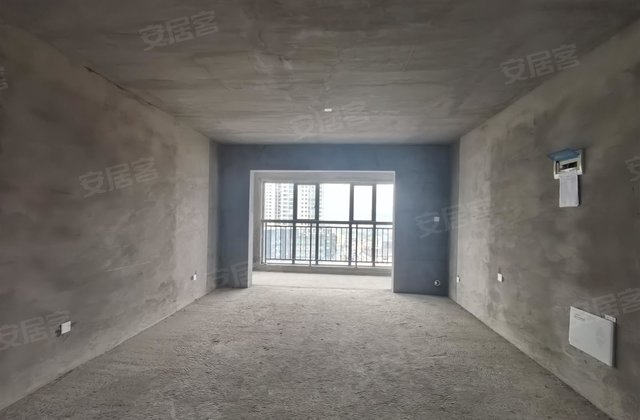 国瓷新城4室2厅144㎡75.6万二手房图片