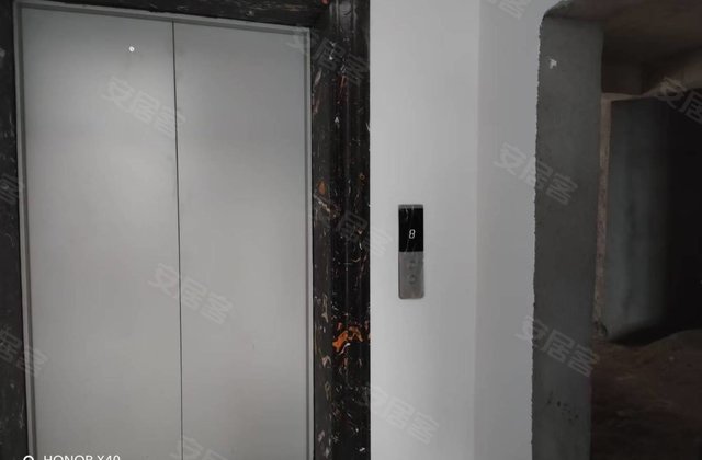 夫夷新城4室2厅142㎡35万二手房图片