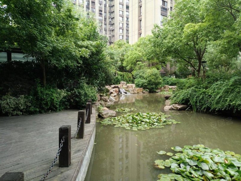 浦东绿地香颂(公寓住宅)