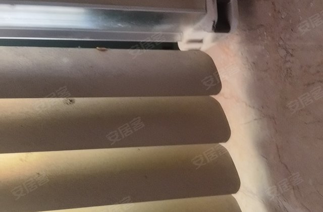 聆涛苑3室1厅182.37㎡80万二手房图片