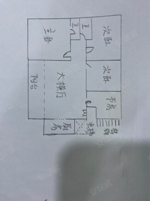 利城半岛4室2厅2卫123.06㎡南北65.8万