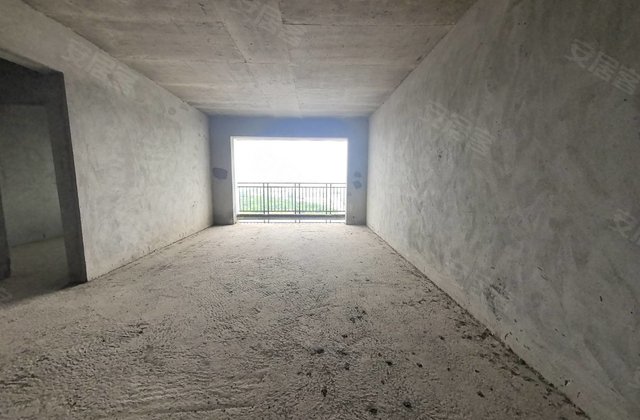 迎龙苑4室2厅146㎡58万二手房图片