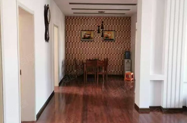 阳光花苑3室2厅126.57㎡40万二手房图片