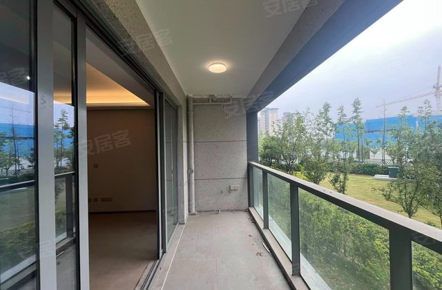 城中  ！长泰滨河国际大横厅！前排，运河边    ，采光好