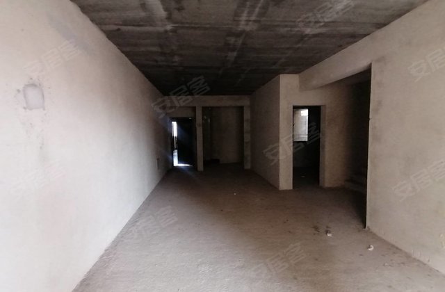 广恒中央公园4室2厅135㎡55万二手房图片