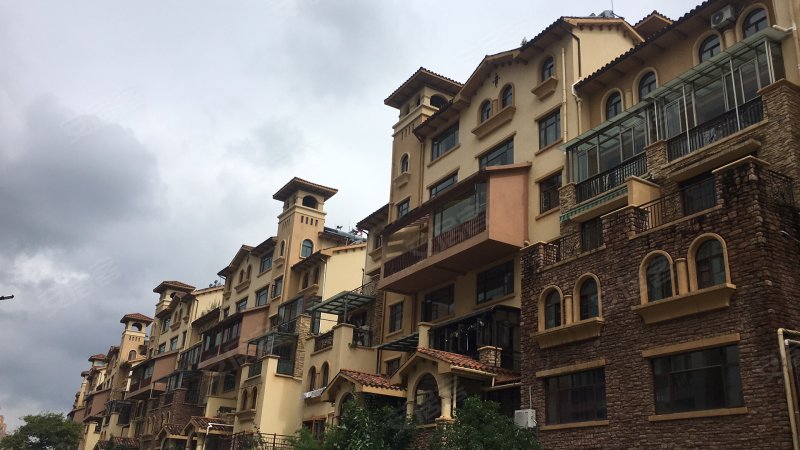 滇池卫城滟澜湾