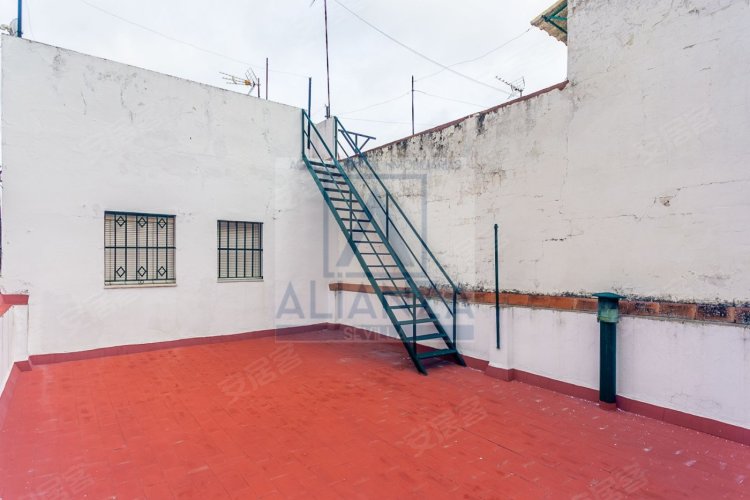 西班牙约¥84万SpainCamasHouse出售二手房公寓图片