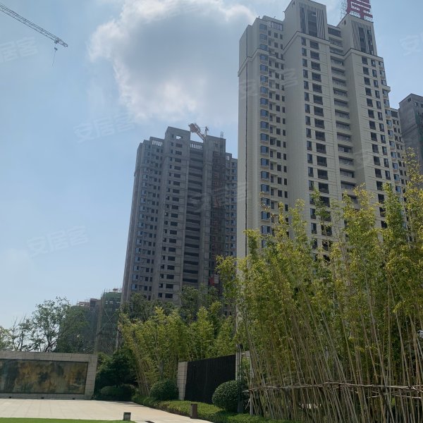 鸿海水岸之城沁园